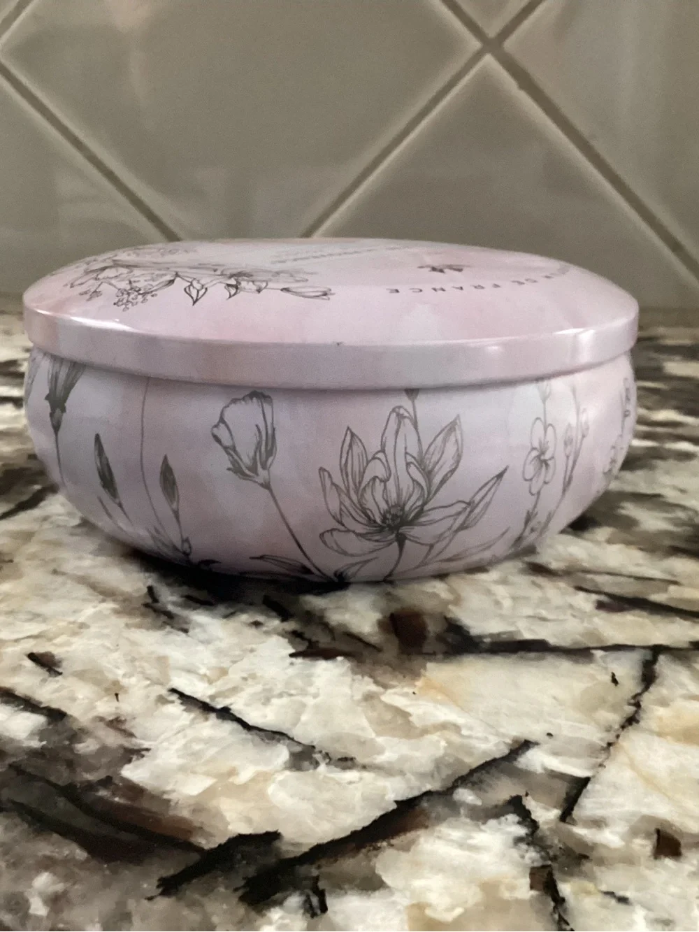 Lily of the Valley Scented Candle - Pink Tin